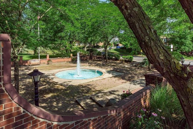 621 Simbury Street, Columbus, OH 43228