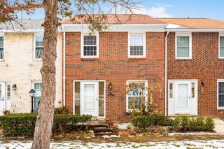 621 Simbury Street, Columbus, OH 43228