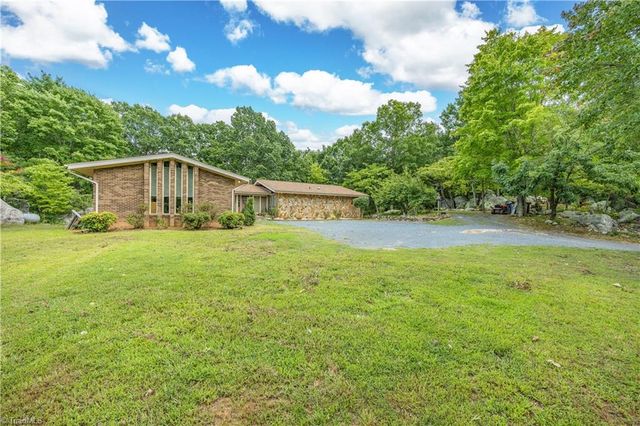 2717 NC Highway 49 S, Asheboro, NC 27205