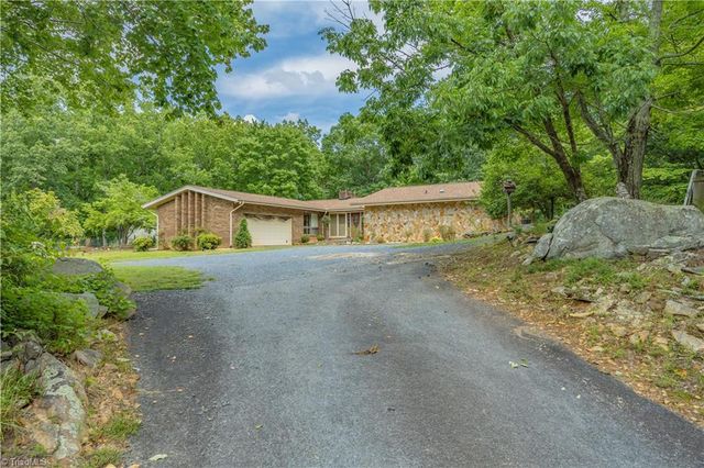 2717 NC Highway 49 S, Asheboro, NC 27205