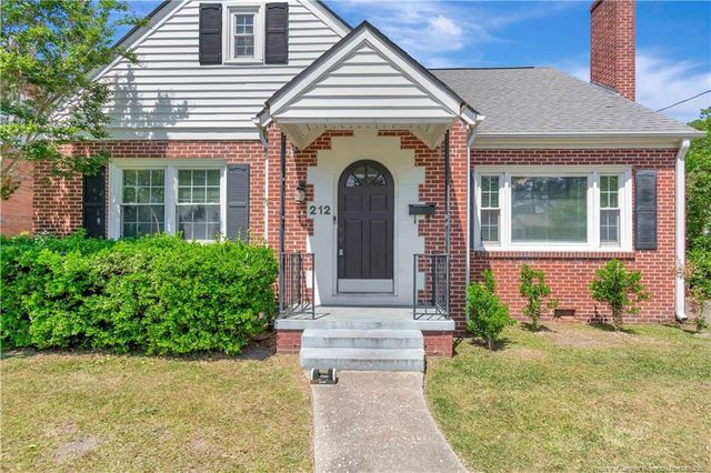 212 W 18th Street, Lumberton, NC 28358