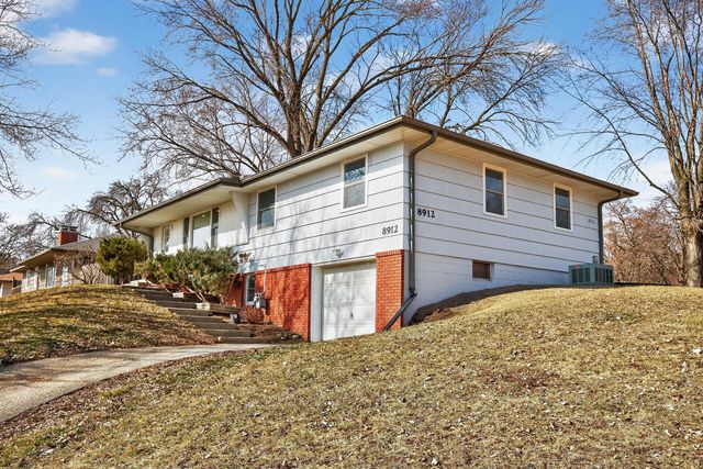 8912 Tretbaugh Drive, Bloomington, MN 55431