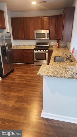 11612 LEESBOROUGH CIR, Silver Spring, MD 20902