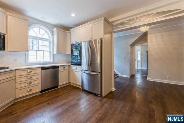 92 Highwood Avenue, Tenafly, NJ 07670