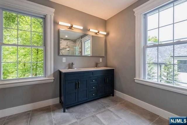 92 Highwood Avenue, Tenafly, NJ 07670