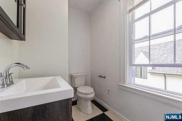 92 Highwood Avenue, Tenafly, NJ 07670