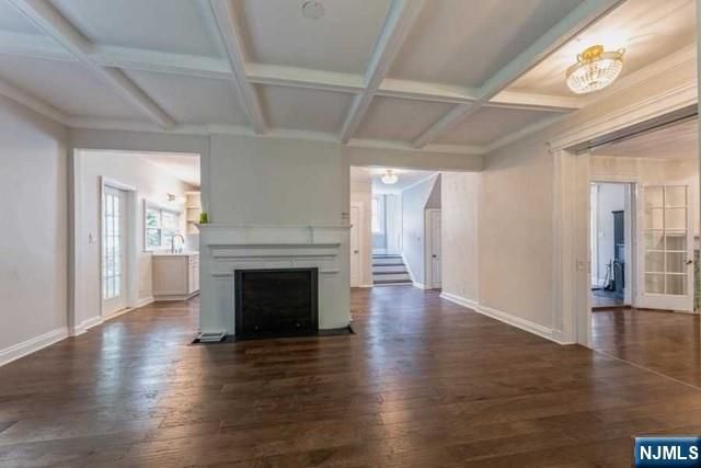 92 Highwood Avenue, Tenafly, NJ 07670