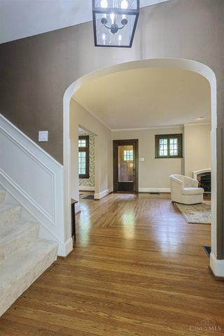148 Burns Avenue, Wyoming, OH 45215