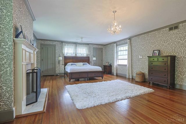 148 Burns Avenue, Wyoming, OH 45215