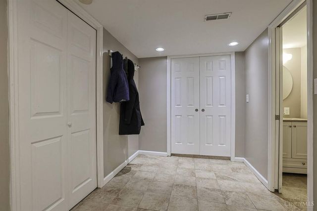 148 Burns Avenue, Wyoming, OH 45215