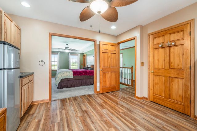 928 N Calumet Avenue, Chesterton, IN 46304