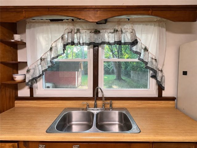 1808 Brentwood Street, Middletown, OH 45044