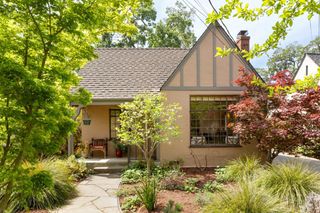 2110 Bowdoin Street, Palo Alto, CA 94306