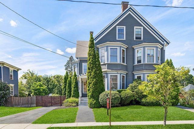 150 Trenton St 150, Melrose, MA 02176