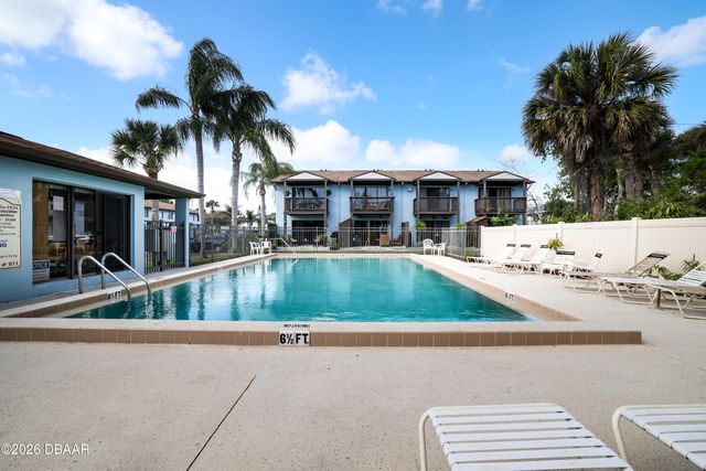 3333 S Ridgewood Ave Apt 27, Port Orange, FL 32129