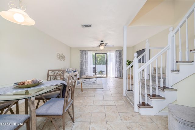 3333 S Ridgewood Ave Apt 27, Port Orange, FL 32129