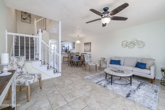 3333 S Ridgewood Ave Apt 27, Port Orange, FL 32129