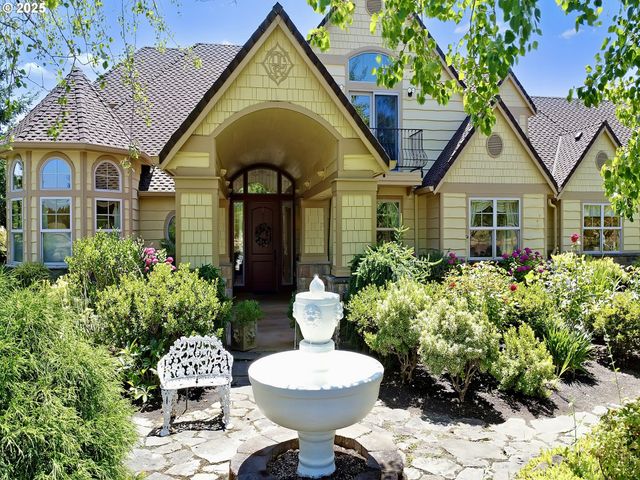 13424 EHLEN Rd, Aurora, OR 97002