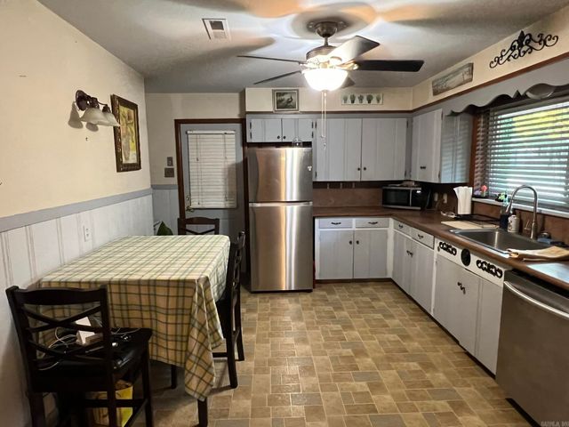 208 W K Avenue, North Little Rock, AR 72116