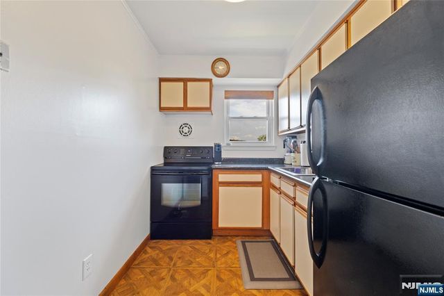 100 Pierson Miller Drive D53, Pompton Lakes, NJ 07442