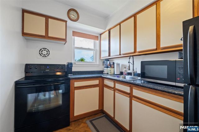 100 Pierson Miller Drive D53, Pompton Lakes, NJ 07442