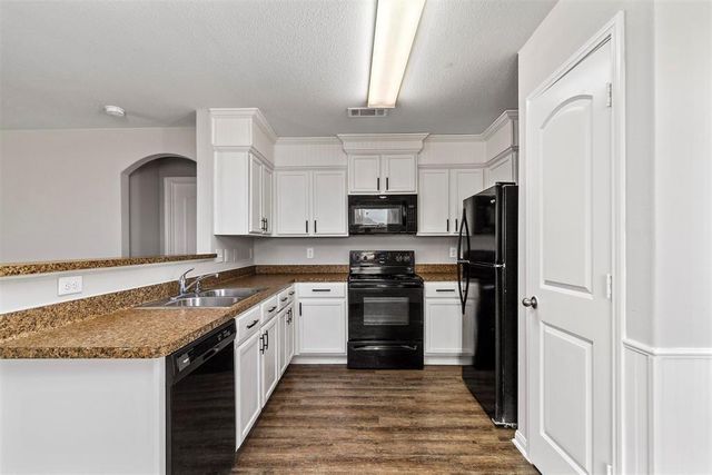 5807 Treasure Cove Road, Cove, TX 77523