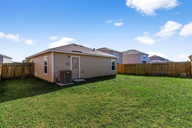 5807 Treasure Cove Road, Cove, TX 77523