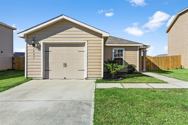 5807 Treasure Cove Road, Cove, TX 77523