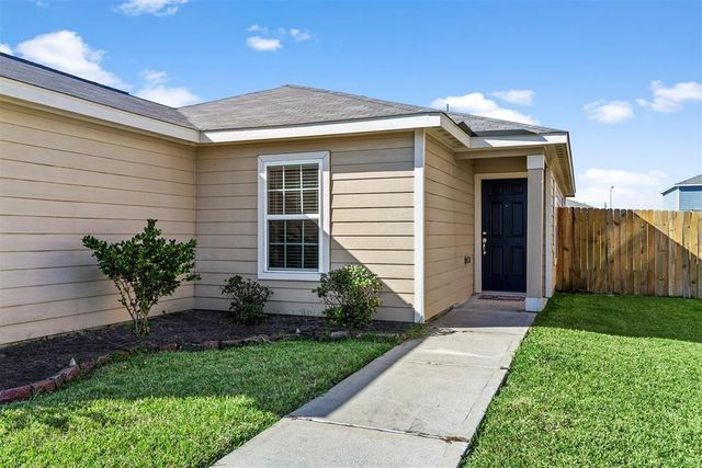 5807 Treasure Cove Road, Cove, TX 77523