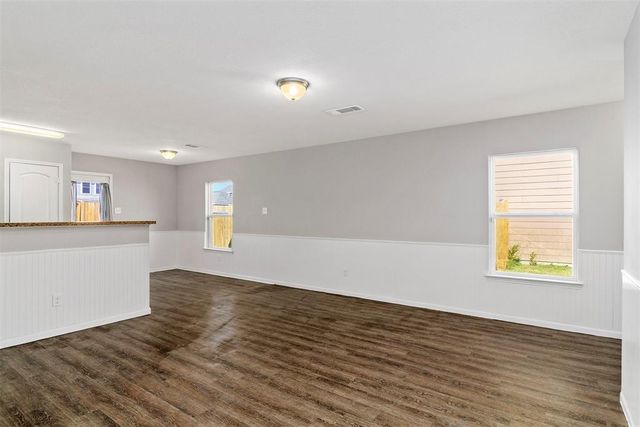 5807 Treasure Cove Road, Cove, TX 77523