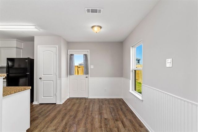 5807 Treasure Cove Road, Cove, TX 77523