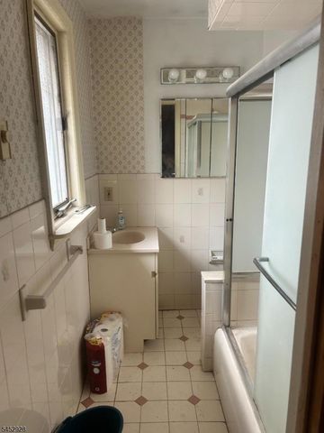 116 3rd St, Ridgefield Park Village, NJ 07660