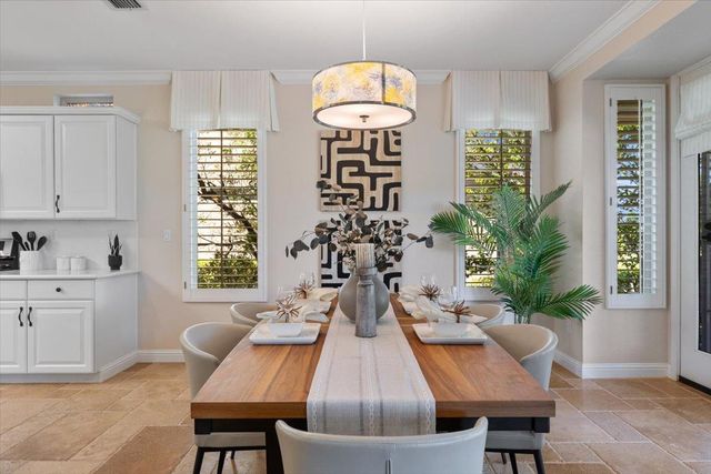 1152 Castleberry Ln, Lincoln, CA 95648
