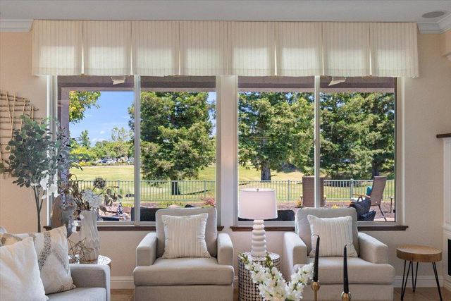 1152 Castleberry Ln, Lincoln, CA 95648