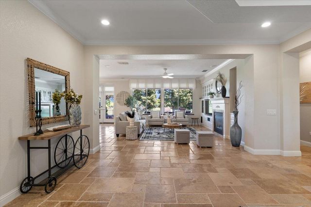 1152 Castleberry Ln, Lincoln, CA 95648