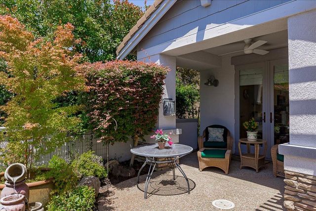 1152 Castleberry Ln, Lincoln, CA 95648