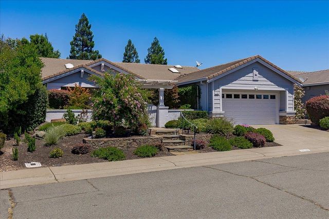 1152 Castleberry Ln, Lincoln, CA 95648