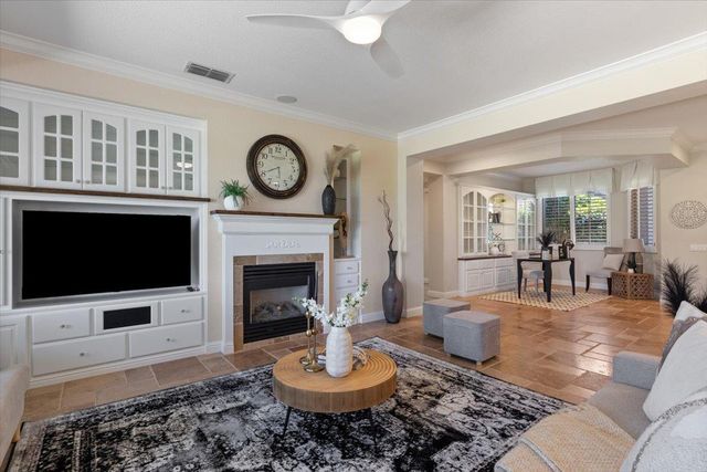 1152 Castleberry Ln, Lincoln, CA 95648