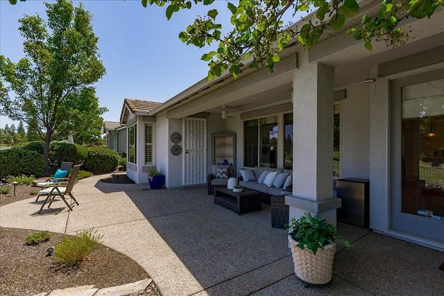 1152 Castleberry Ln, Lincoln, CA 95648
