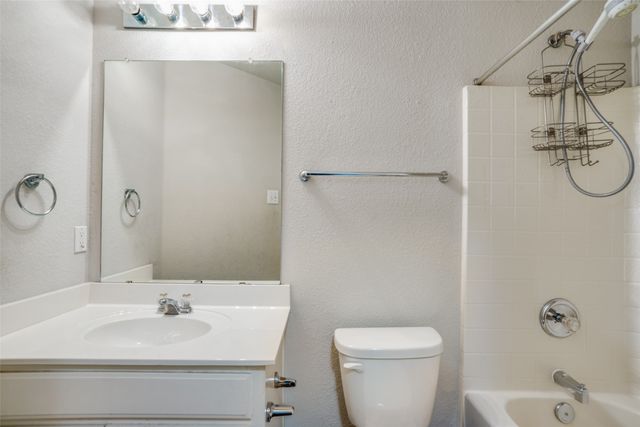 4624 Wheatland Drive, Fort Worth, TX 76179