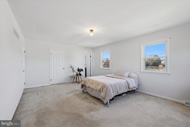 234 BROOMALL ST, Folsom, PA 19033