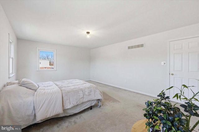 234 BROOMALL ST, Folsom, PA 19033