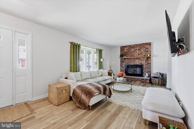 234 BROOMALL ST, Folsom, PA 19033