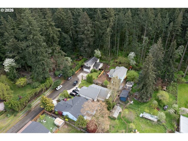 14300 Se CENTER St, Portland, OR 97236