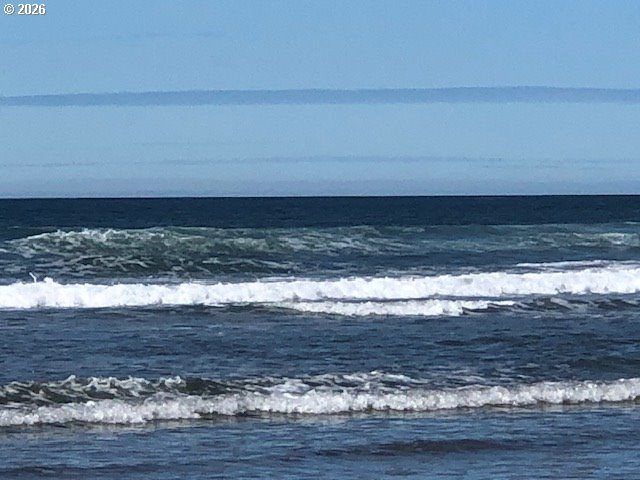 8545 SONG St, Rockaway Beach, OR 97136