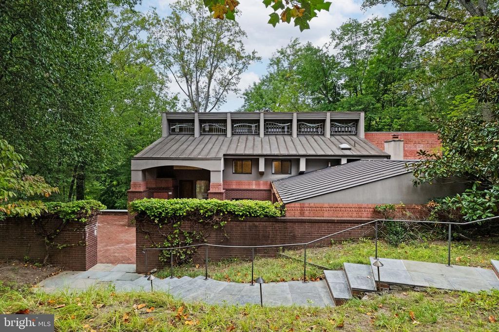 175 OLD GULPH RD, Wynnewood, PA 19096