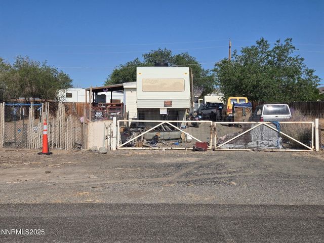 2985 Truckee Street, Silver Springs, NV 89429