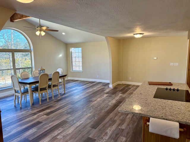 296 Auburn Road, Branson, MO 65616