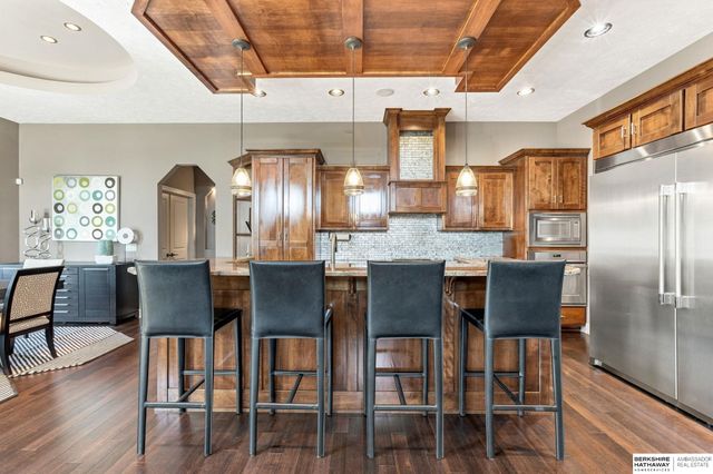 1324 S 199th Street, Omaha, NE 68130
