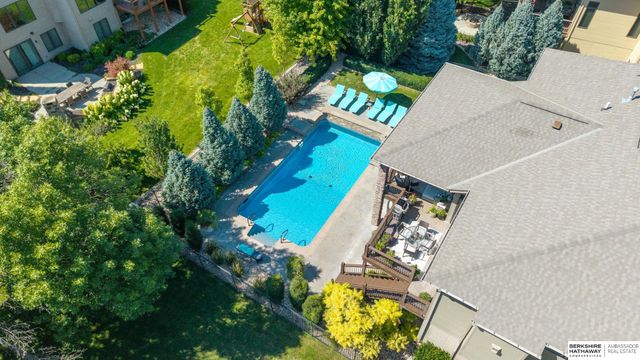 1324 S 199th Street, Omaha, NE 68130